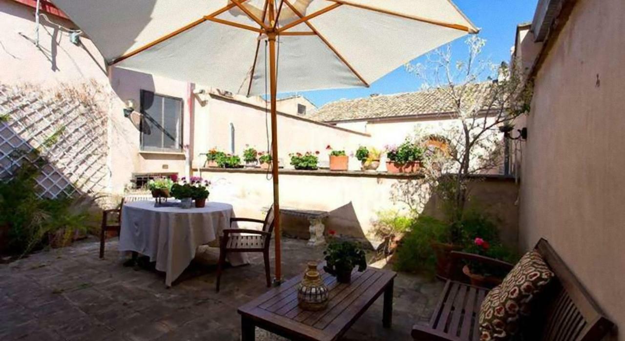 Hotel Palermo Kalsa Exterior foto